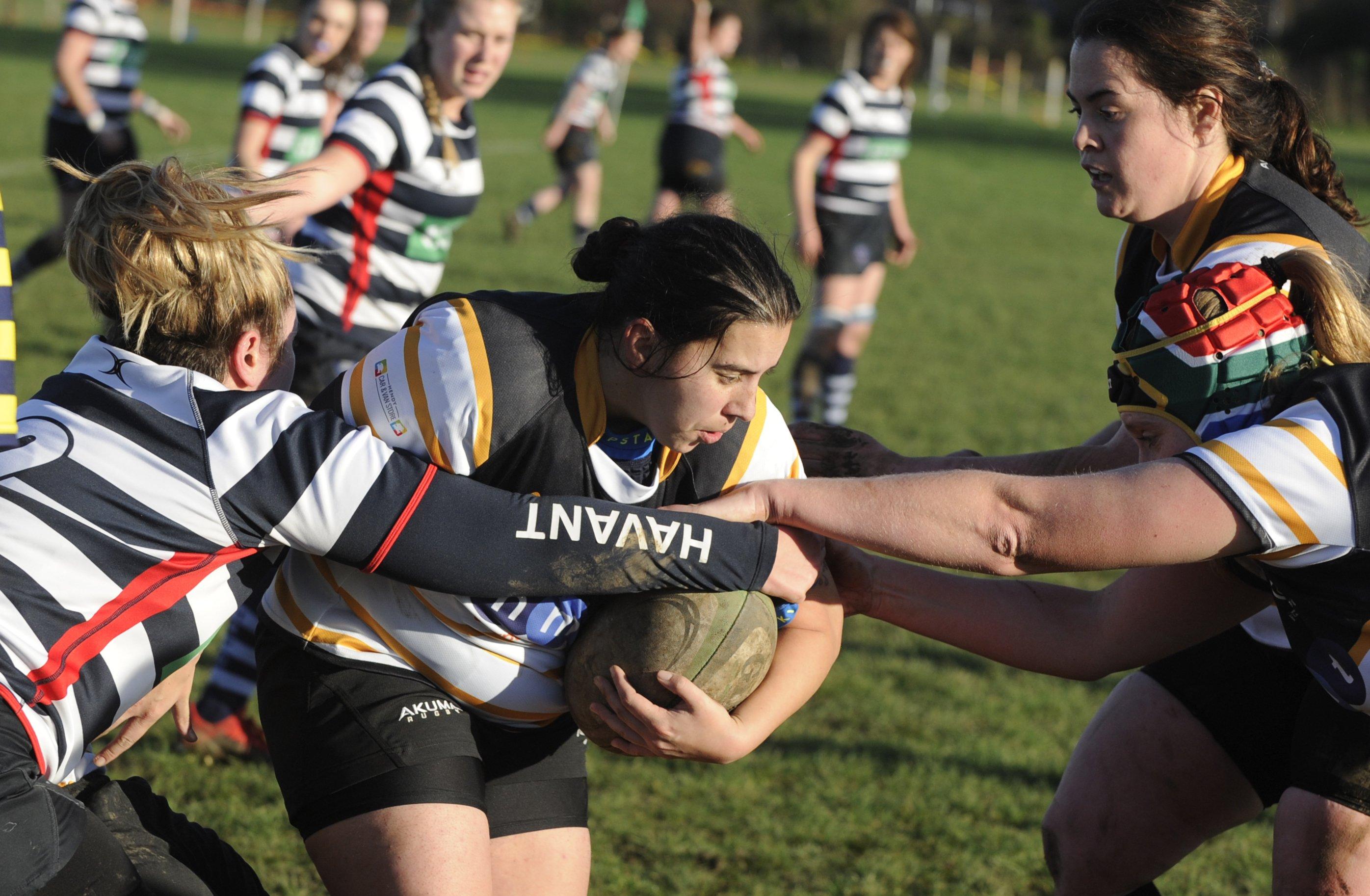 Portsmouth Valkyries' Tally Aslam in possession. Picture: Ian Hargreaves