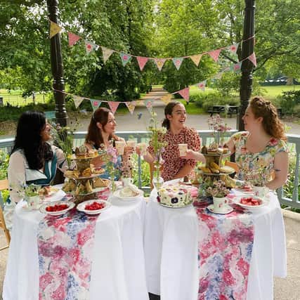 Talking Tables vintage floral pack design from Amazon