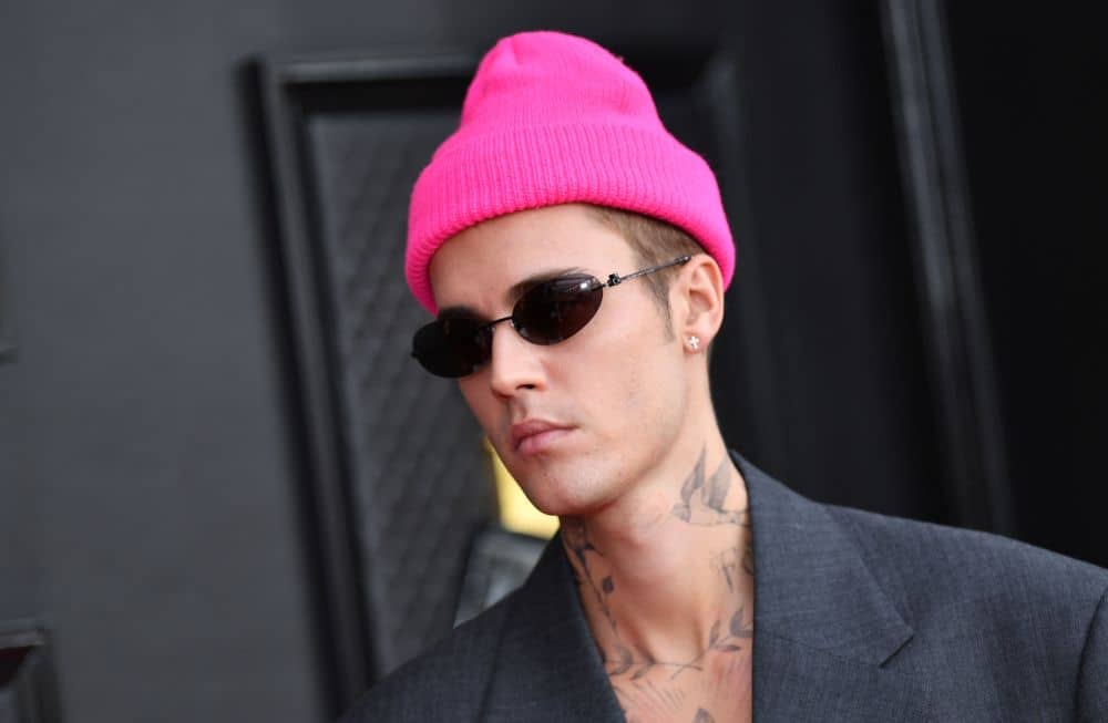 Justin Bieber has cancelled his world tour