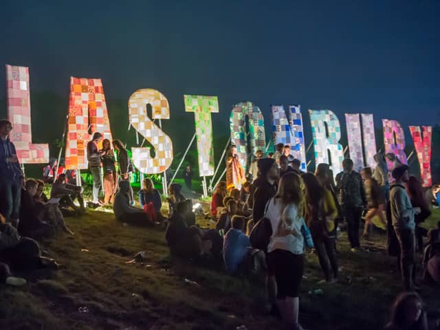 Festival-goers enjoy the atmosphere prior to the 2013 Glastonbury Festival at Worthy Farm. (Photo by Ian Gavan/Getty Images)