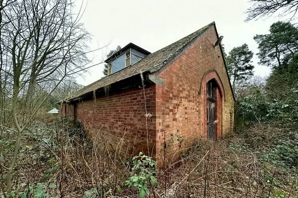 An abandoned mortuary has sold for over double its asking price