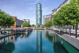 This flat is a stone's throw away from Gunwharf Quays shopping outlet