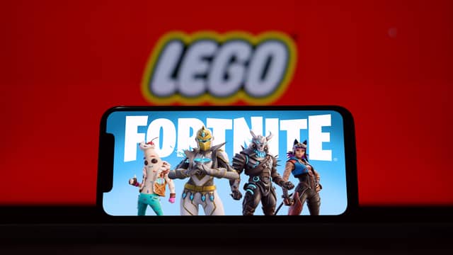 LEGO Fornite game mode has been released.
