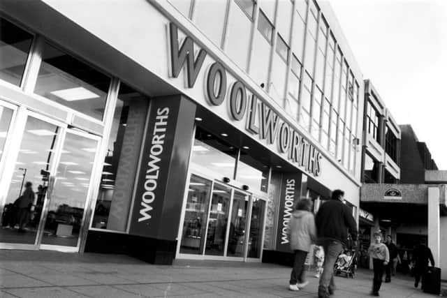 Woolworths in Fareham's West Street in 1994. Picture: The News Portsmouth.