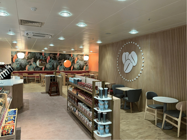 A brand new Costa Coffee has opened up inside Farlington Sainsbury's following new partnership. 