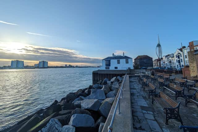 I visited a wonderful Old Portsmouth beauty spot to enjoy an peaceful seafront view at sunset.