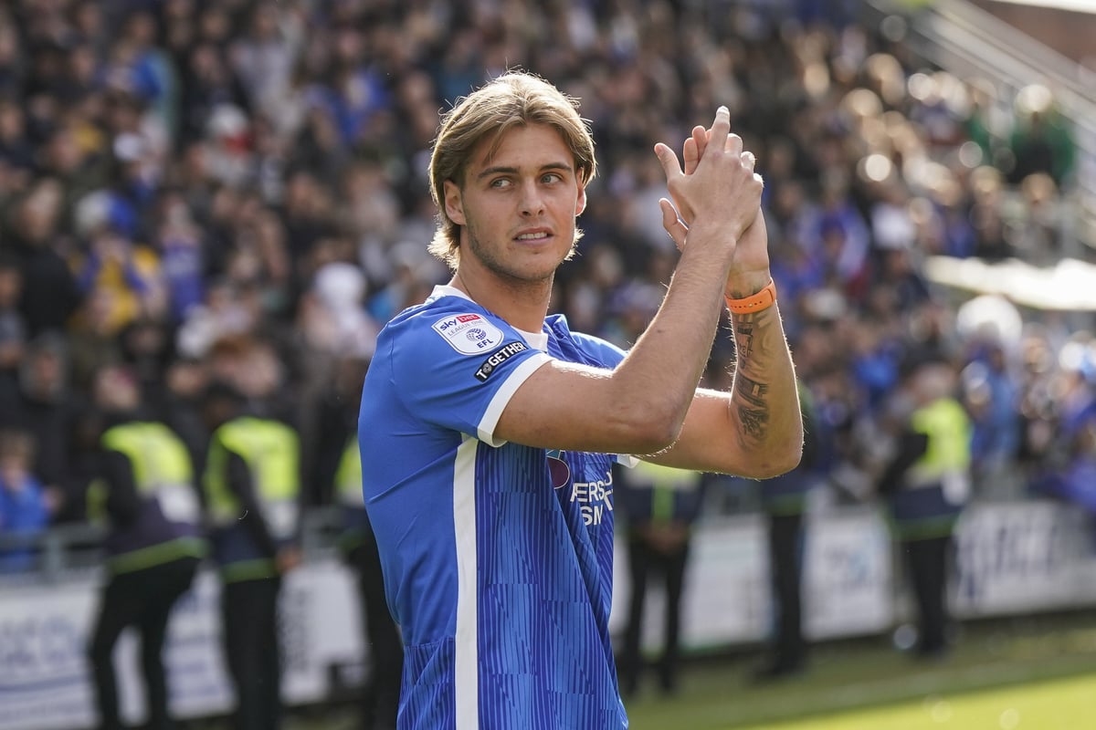 Portsmouth favourite Ryley Towler reveals picture over Fratton future