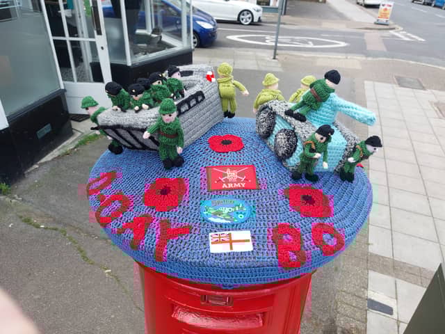 Baffin Yarnbombers have put out their latest post box topper creation - a D-Day 80 commemoration