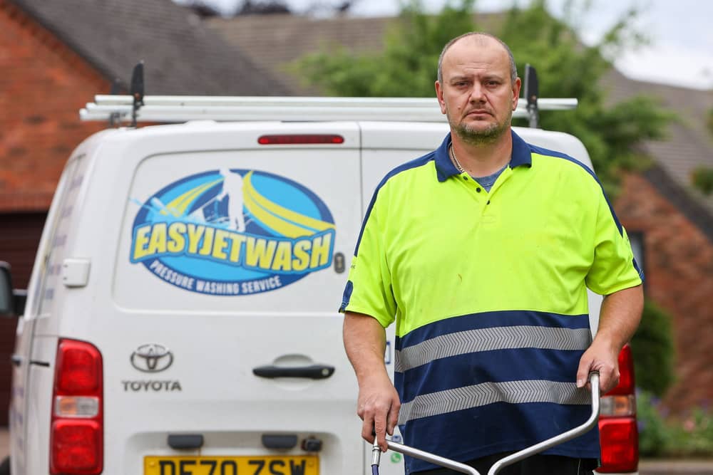 Owner of ‘EasyJetwash’ facing legal action from easyJet.