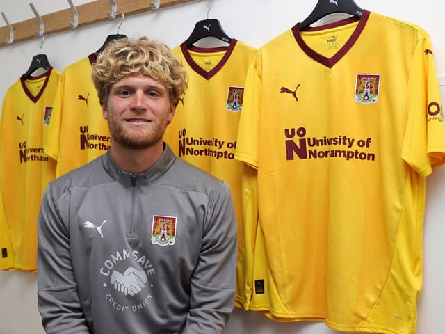 Former Pompey midfielder Cameron McGeehan has left Colchester to join Northampton