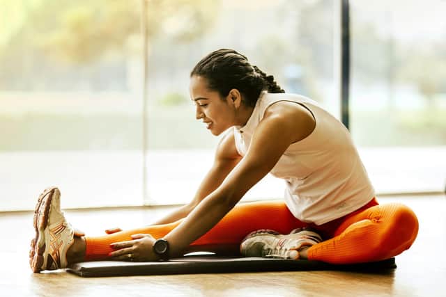 These 5 simple exercises can test your fitness and see how well you're ageing. (Photo: Pexel/Jonathan Borba)