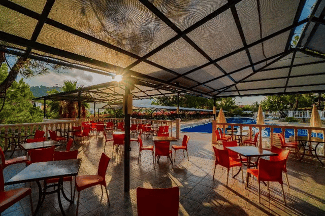 Sea views and a terrace by the pool