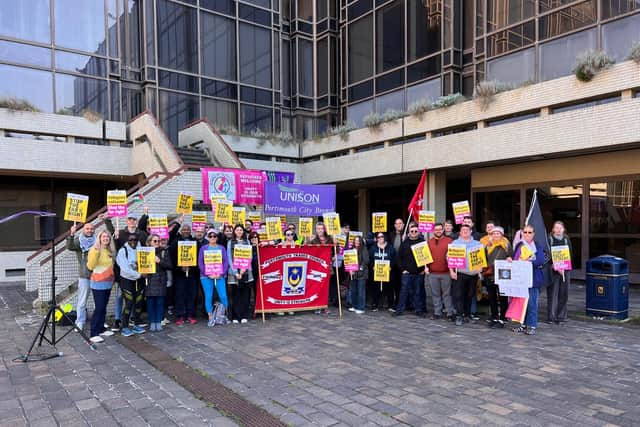 Unity protesters in Guildhall 