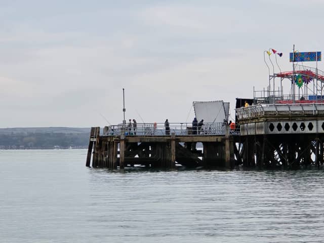 Rumours have been speculating that Ryan Gosling is in town to film scenes for a brand new film as a film set has been spotted at South Parade Pier. 