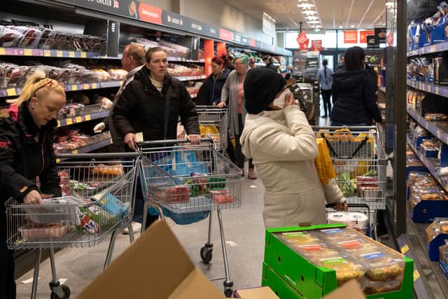 Shoppers in an Aldi supermarket in March 2020 (Photo: Dan Kitwood/Getty Images)