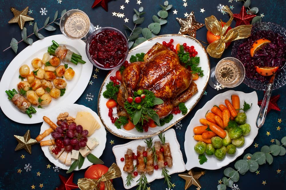 7 of the best places to book a last minute Christmas dinner (Photo: Svetlana Kolpakova - stock.adobe)