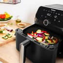 The Easy Fry Mega has a huge single drawer