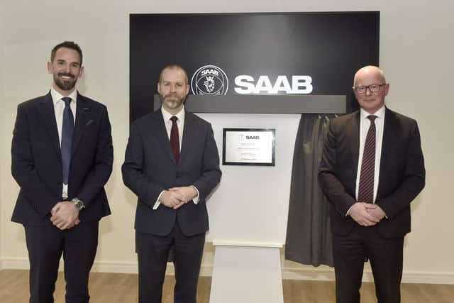 The contract will support the 400 jobs at Saab’s manufacturing facility in Fareham. Pictured: The secretary of state for business and trade, Rt Hon Jonathan Reynolds, alongside anaging director of Saab UK, Andy Fraser, and Saab president and CEO Micael Johansson.