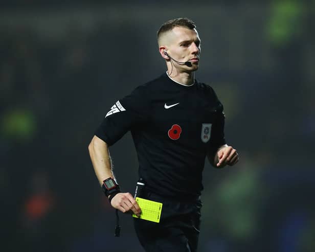 Will Finnie is the referee for Oxford United against Pompey. 