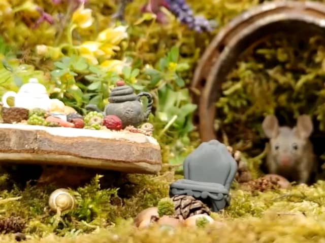Simon Dell's luxury mouse town.