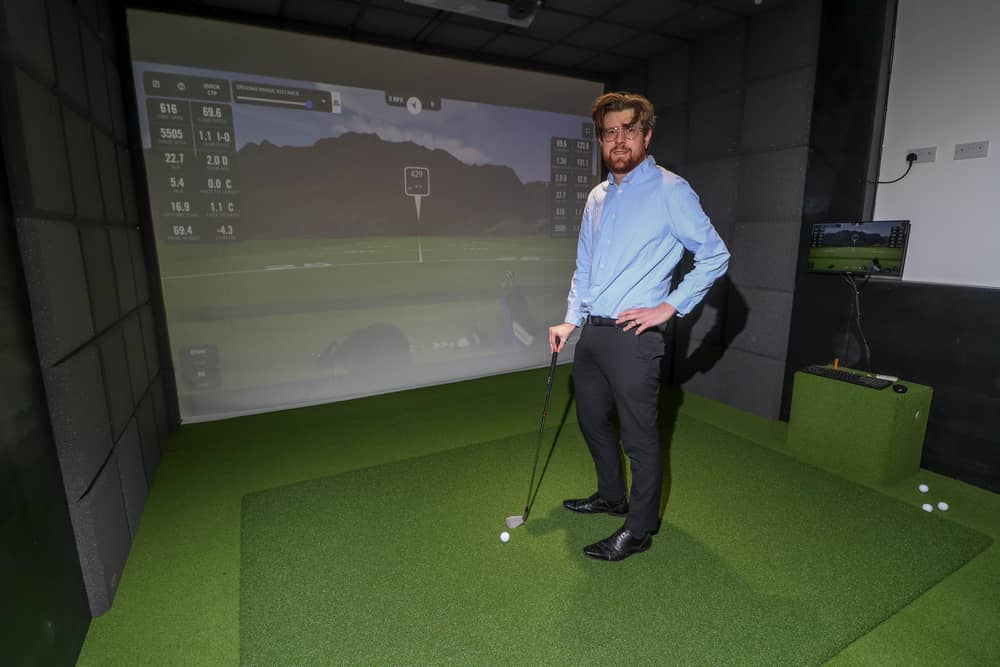 Having not held a club in two years, I tried the new golf sim at Par Society in Hilsea. Despite some rustiness I managed not to break anything.
