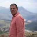 Sean Bean as Ronnie Phelan.