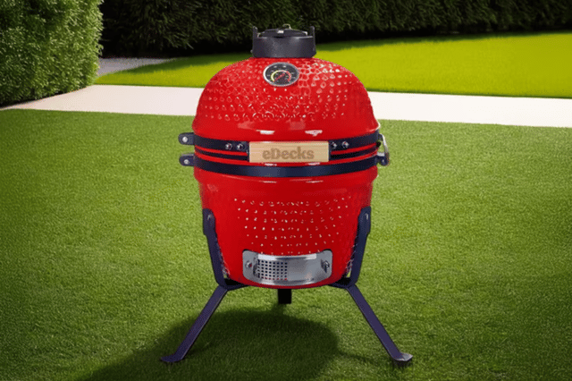 This Kamado-style ceramic charcoal grill is now just £99