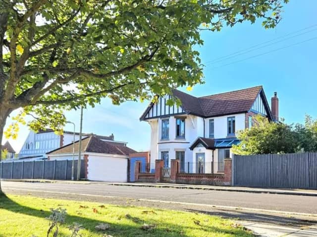 This four bedroom home comes with two bathrooms and three reception rooms. 