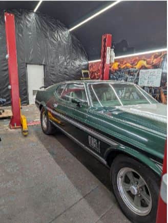 Picture of restored 1972 Mach 1 Mustang in Hard Up Garage Picture: Malachi Thompson