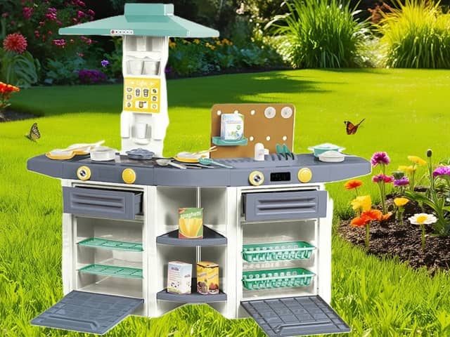 The Dolu play kitchen is durable enough to be used in the garden 