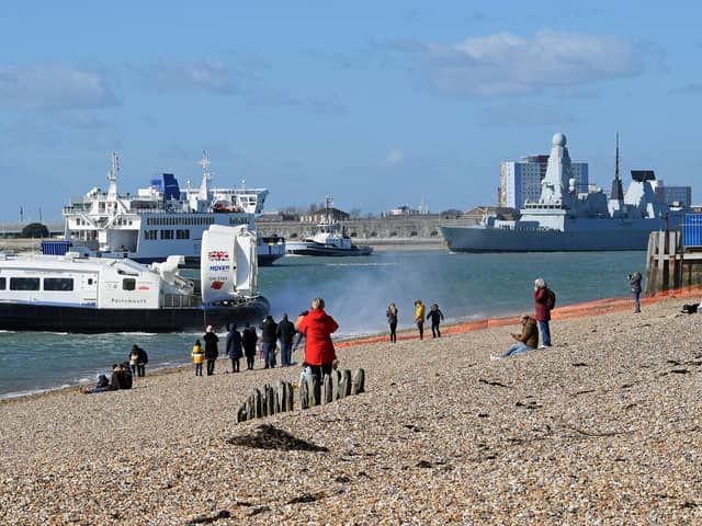 Hovercraft services between Portsmouth and the Isle of Wight have been cancelled this morning due to a “technical issue”.