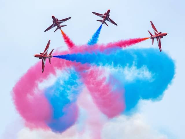 Red Arrows perfect new display.