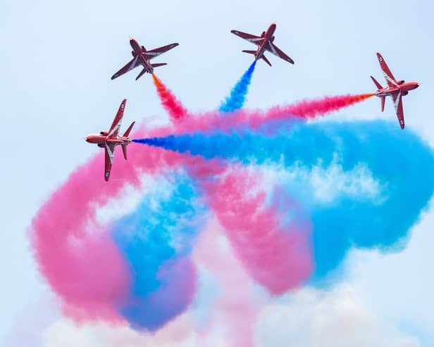 Red Arrows perfect new display.