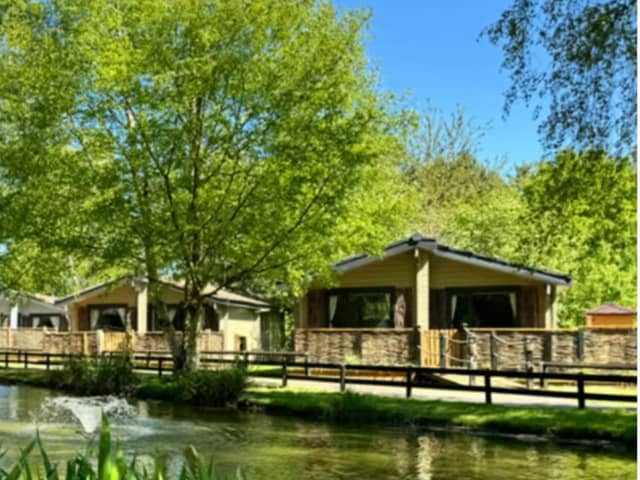 The perfect family getaway - Relax at the Sherwood Castle luxury lodge, hot tub and prosecco from £199