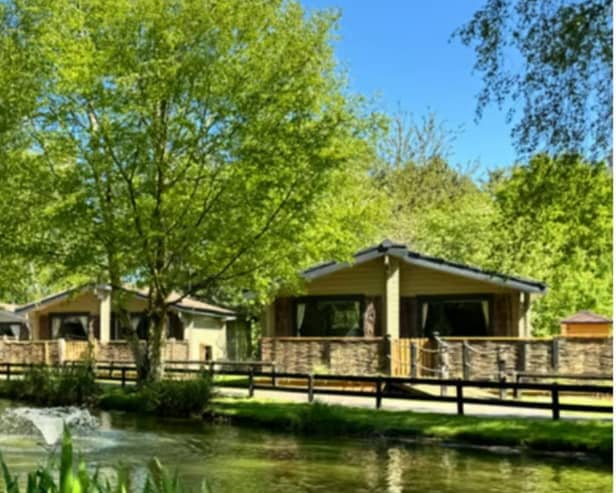The perfect family getaway - Relax at the Sherwood Castle luxury lodge, hot tub and prosecco from £199
