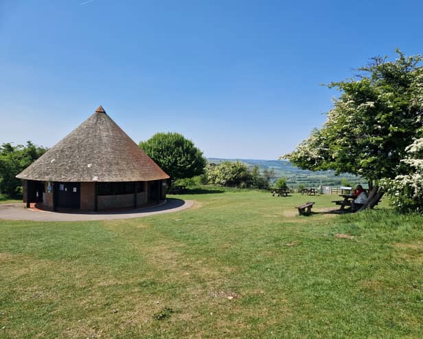 There is a cafe at the beginning (and end) of the circular walk which is open at peak times