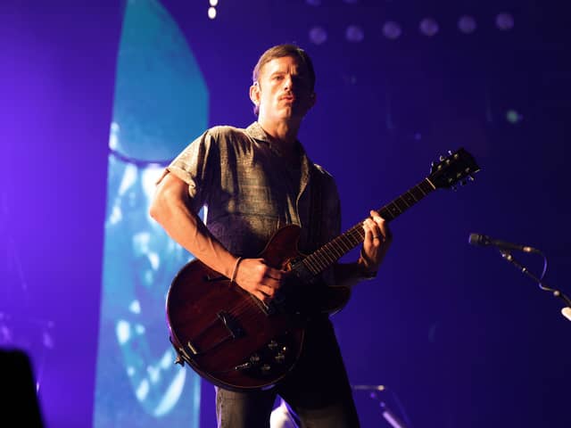 Kings of Leon will still be headlining Victorious Festival despite singer Caleb Followill suffering a "freak accident".