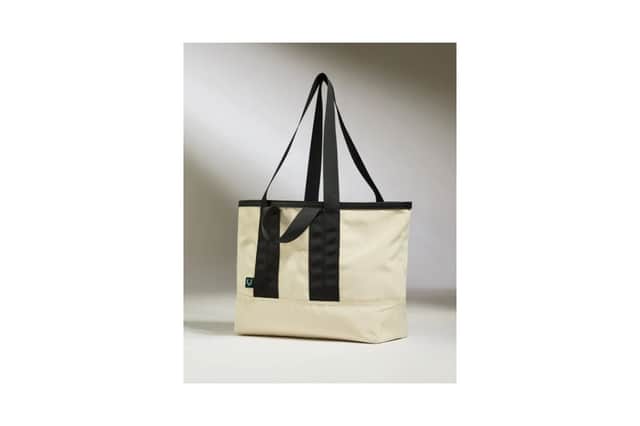 Reversible Tote Bag in Cream/Black
