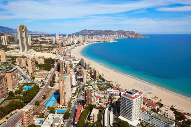 Travel to gorgeous destinations and guarantee the lowest prices