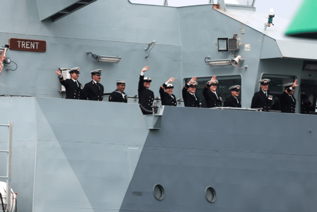 HMS Trent sailing to HMNB Portsmouth this morning. She has returned home after spending five years away on various deployments.