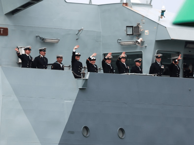 HMS Trent sailing to HMNB Portsmouth this morning. She has returned home after spending five years away on various deployments.