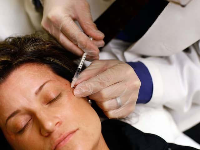 A number of cases of botulism have occurred after people had cosmetic procedures involving botulinum toxin.