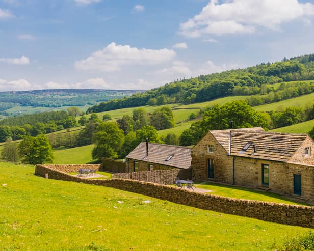 Pingle Cottage with its beautiful Peak District backdrop