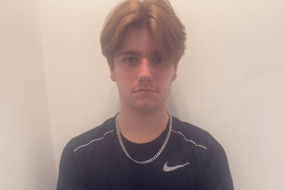Riley, 16, with links to Havant, has been reported missing in Bedfordshire.