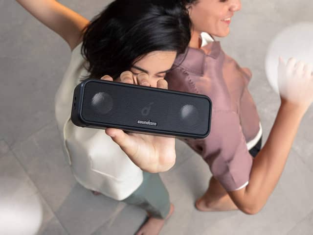  The Soundcore 3 delivers powerful sound in a compact design – perfect for parties, relaxing at home or taking on the go.