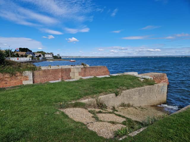 The entrance to the canal can be found at Milton Sea Lock viewpoint Gardens