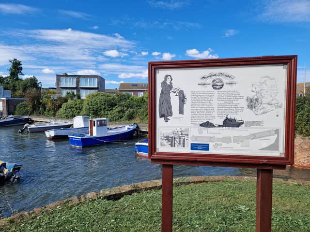 Signage at Milton Sea Lock viewpoint Gardens