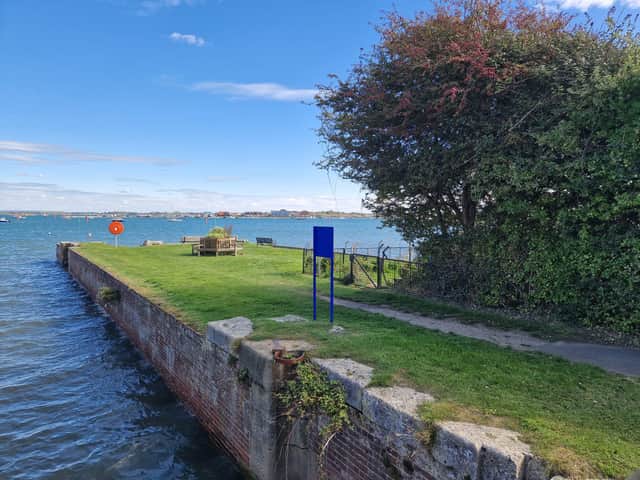 Milton Sea Lock viewpoint Gardens