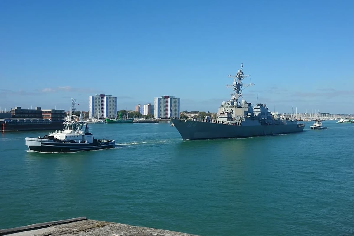 American destroyer USS Bulkeley leaves Portsmouth in glorious autumn ...