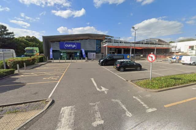 Currys in Worthing was raided by thieves. A group of Portsmouth boys have been arrested, with four charged.